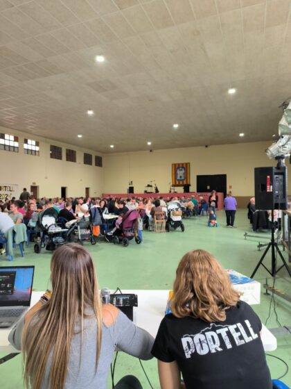 Fiesta multitudinaria en Portell para el voluntariado de l’Aplec dels Ports